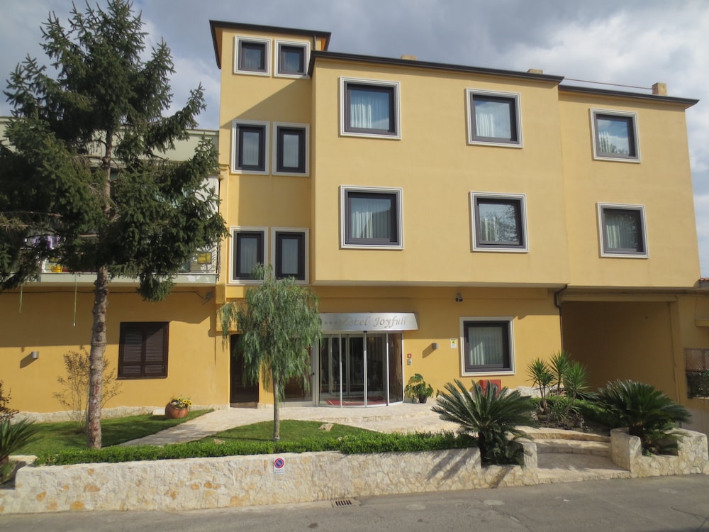 

Milano - Casalnuovo di Napoli - Hotel Joyfull