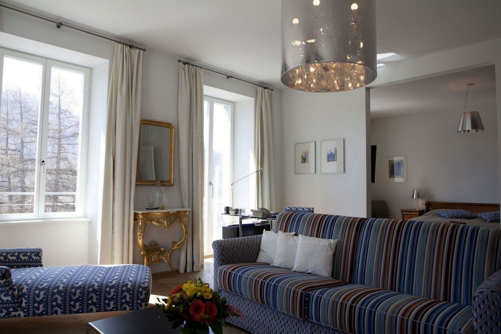 

Ancona - Bevers - Hotel Saratz Pontresina