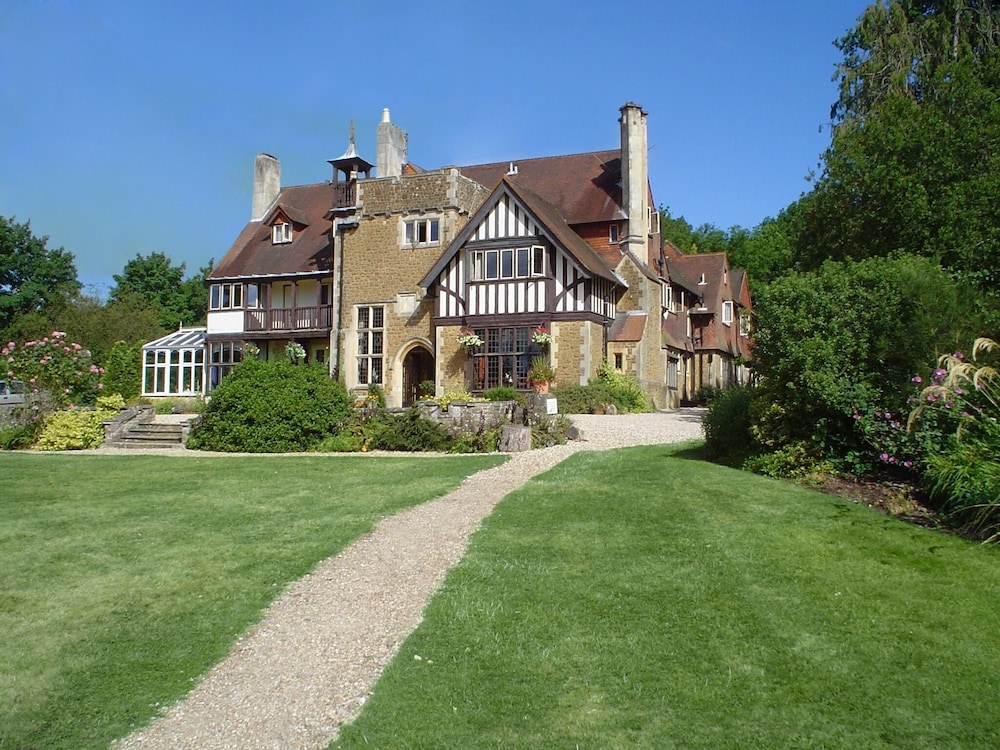 

Napoli - Fleet - Farnham House Hotel