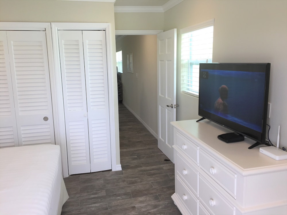 

Milano - Grand Bahama (Bahamas), Caraibi - Dolphin Cove - Adults Only