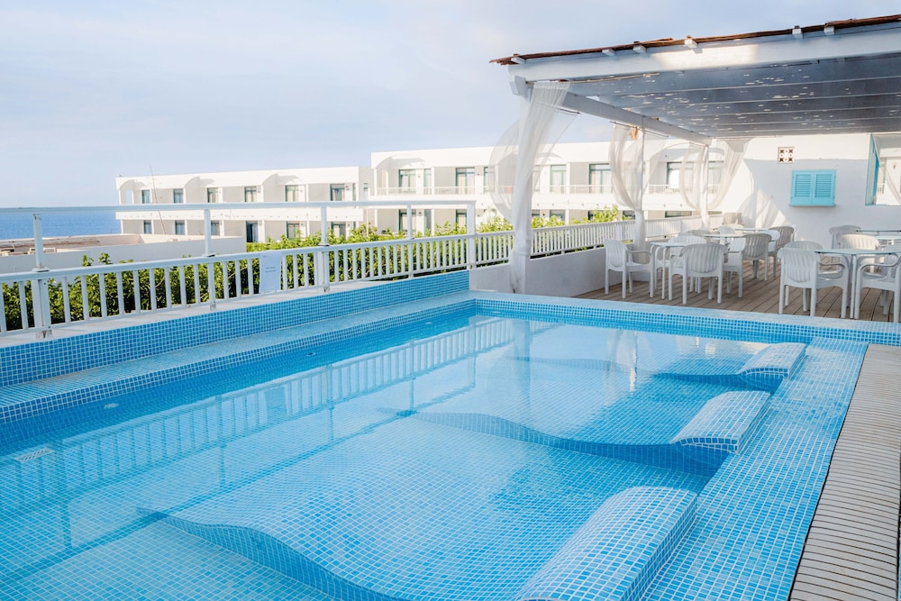 

Roma - Es Mercadal - Beach Club Menorca