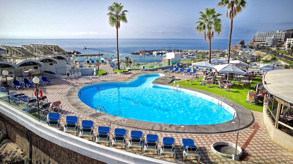 

Torino - Playa de Amadores - Apartamentos Río Piedras