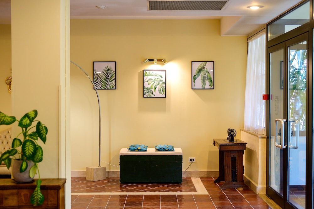 

Catania - Marco Simone - Hotel Torre di Pratolungo