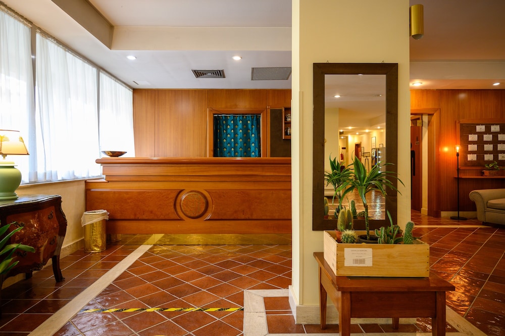 

Lamezia Terme - Marco Simone - Hotel Torre di Pratolungo
