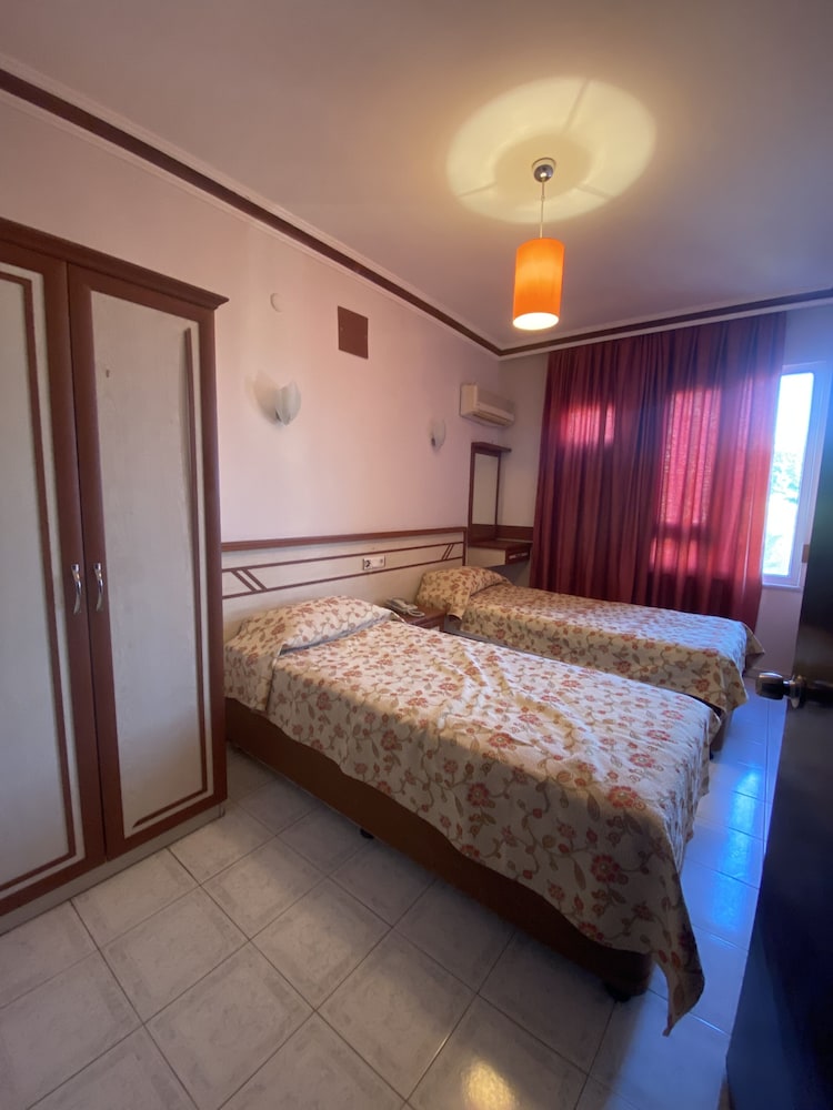 

Napoli - Alanya - Lavinia Apart Hotel