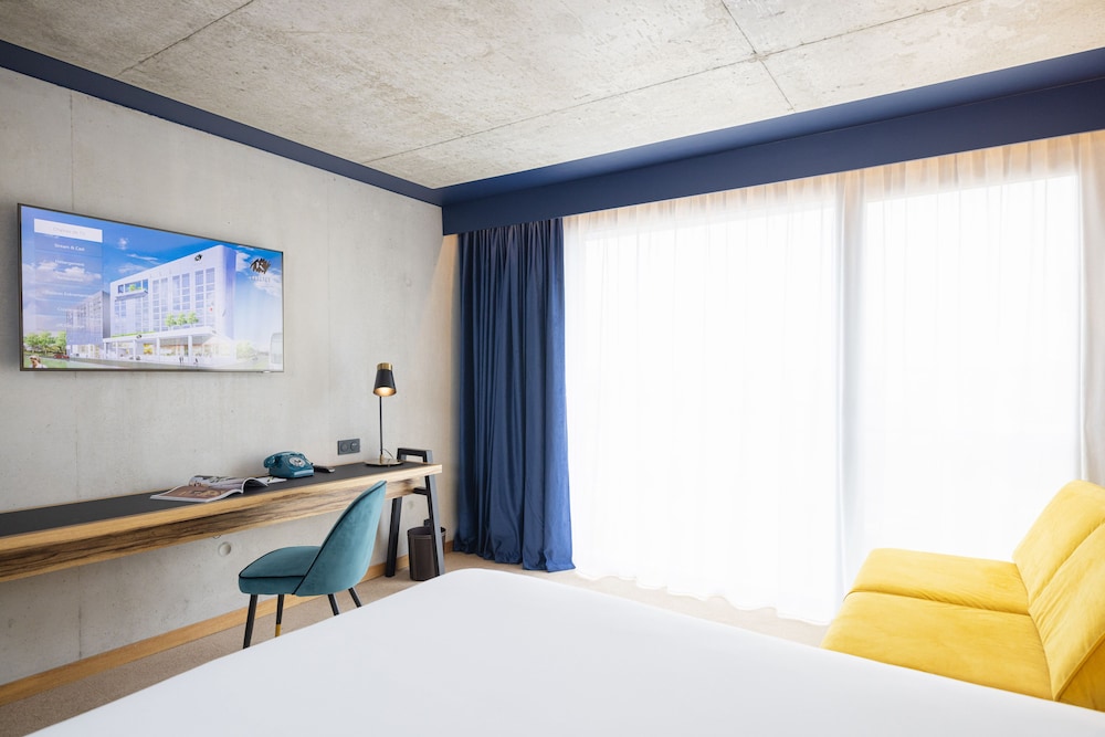 

Trieste - Colombes - KOPSTER Hotel Residence Paris Ouest Colombes