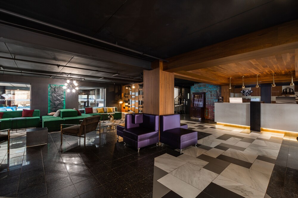 

Milano - Montreal - Empire Suites