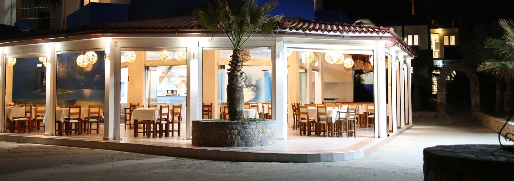 

Milano - Dhrámia - Mari Beach
