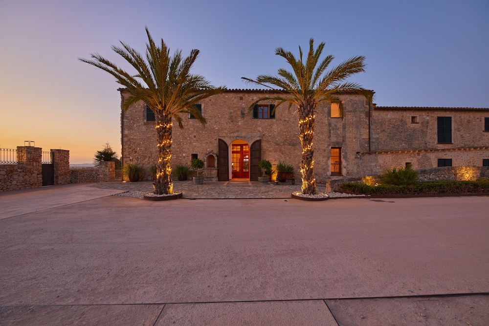 

Cagliari - Llucmajor - Hotel Rural Es Riquers