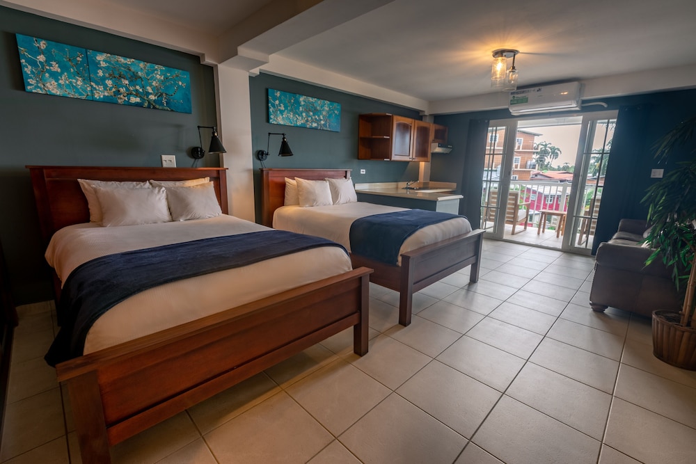 

Roma - Bocas del Toro - Tropical Suites Hotel
