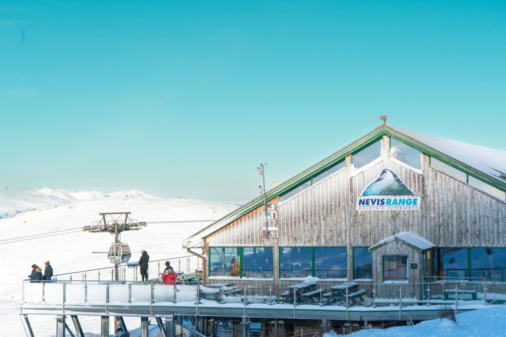 

Verona - Fort William - The Base Camp Hotel, Nevis Range