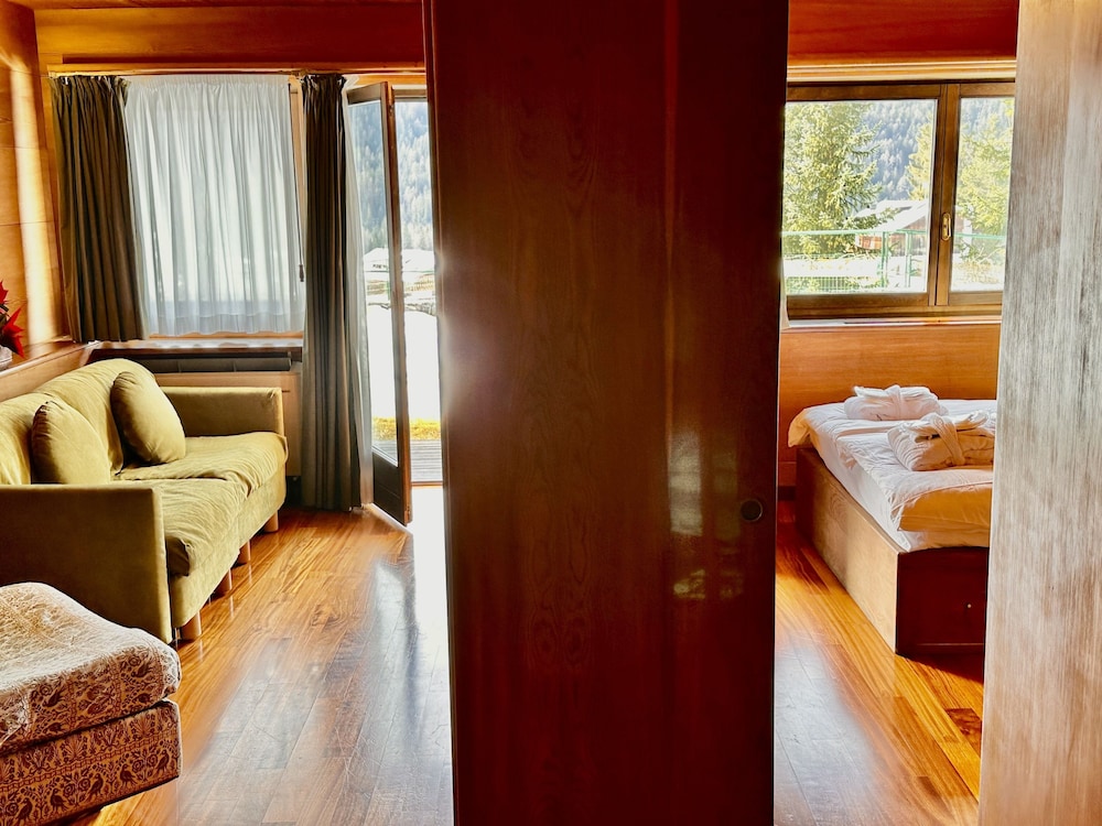 

Cagliari - Cortina d'Ampezzo - Hotel Mirage