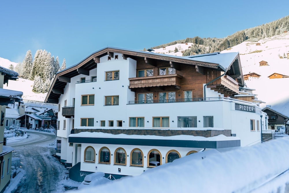 

Roma - Hintertux - Aparthotel Dorfplatzl Garni