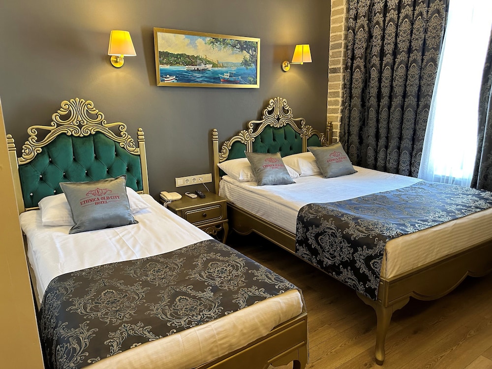 

Palermo - Istanbul - Ethnica Hotel Old City