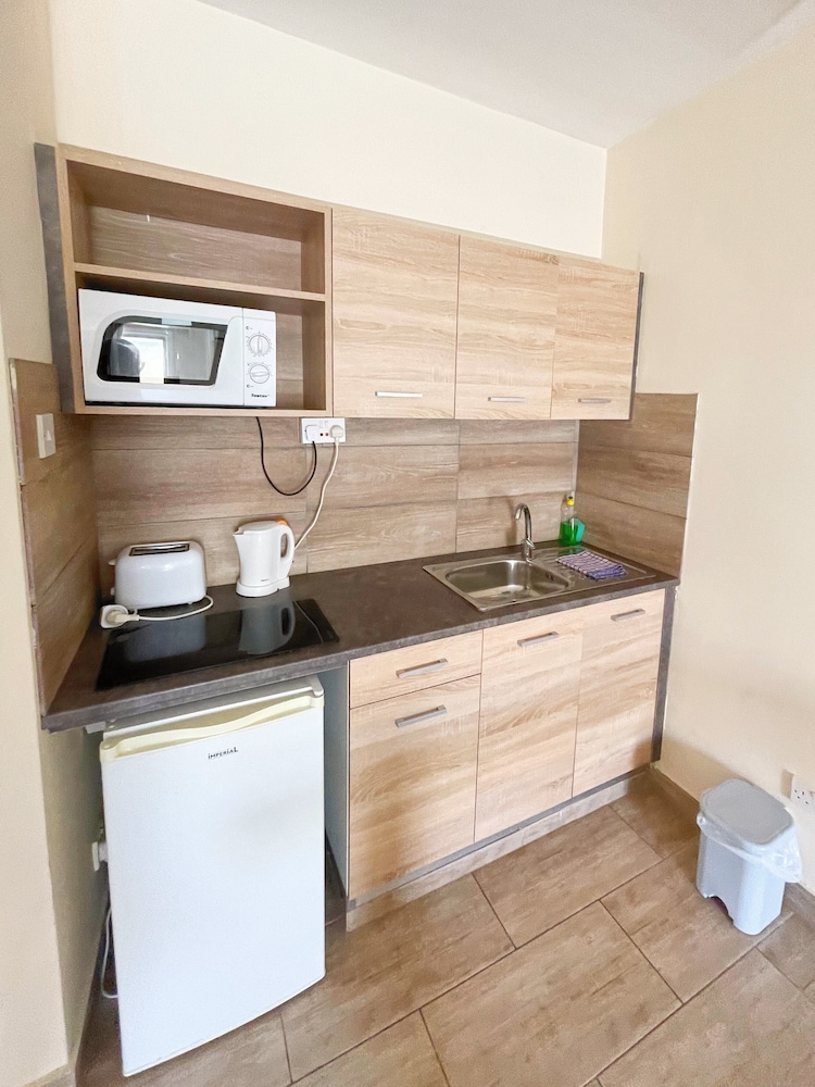 

Milano - Pyla - Antonis G. Hotel Apartments
