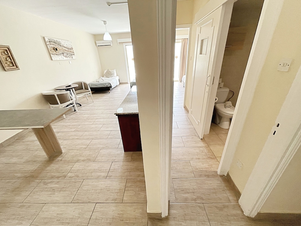 

Roma - Pyla - Antonis G. Hotel Apartments
