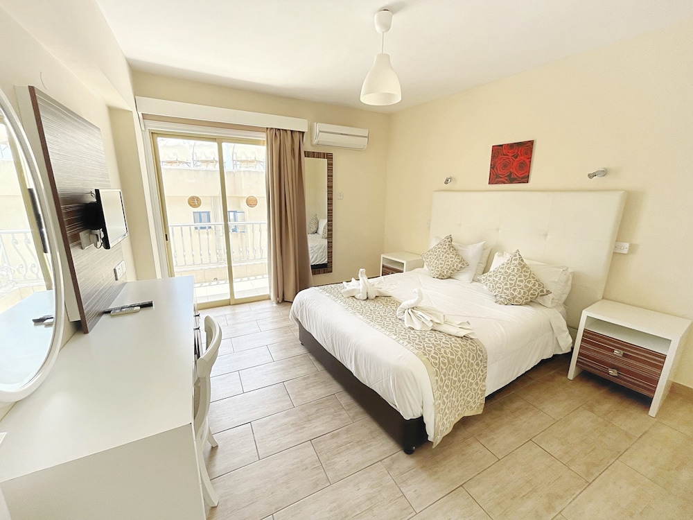 

Torino - Oroklini - Antonis G. Hotel Apartments