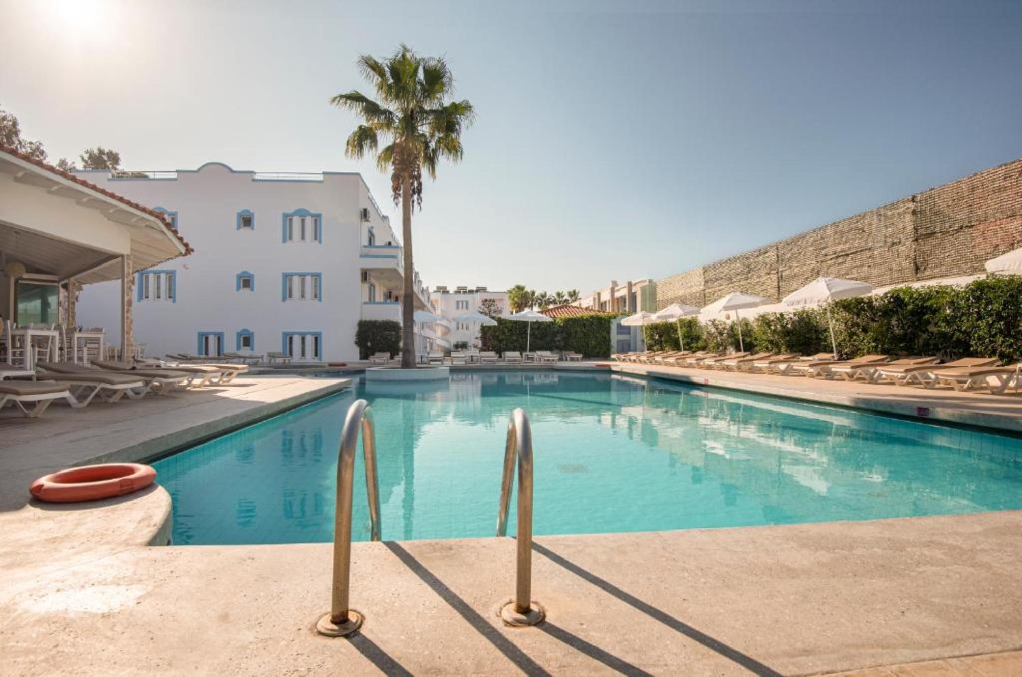 

Pisa - Lambi - Aegean Blu Hotel & Apartments