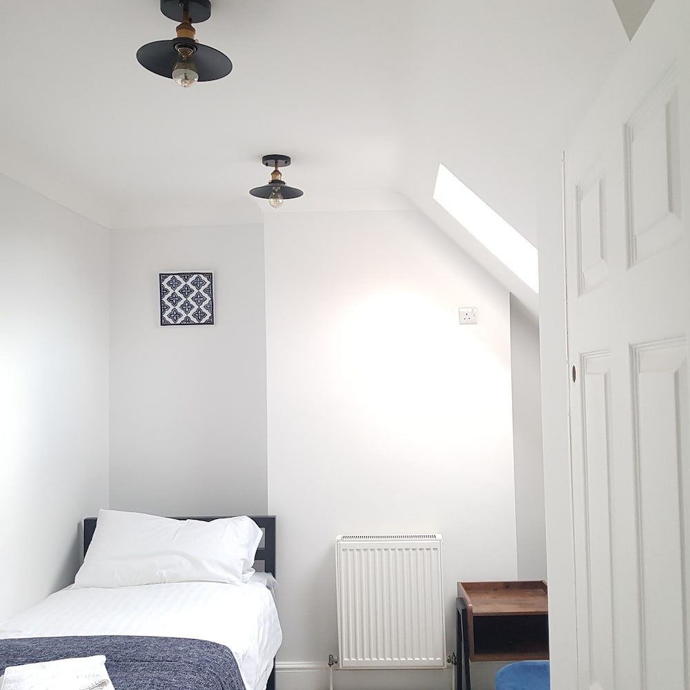 

Roma - Edgware - Golders Park Hotel