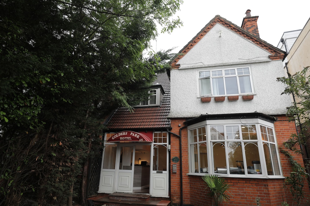 

Verona - Edgware - Golders Park Hotel