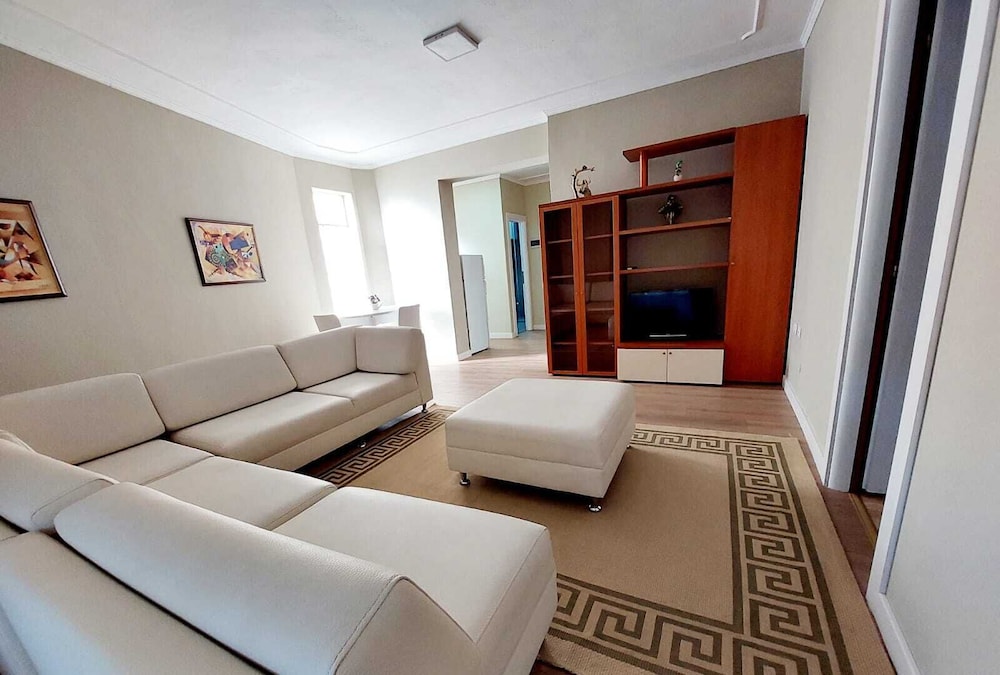 

Bari - Tirana - Suite Idea Hotel
