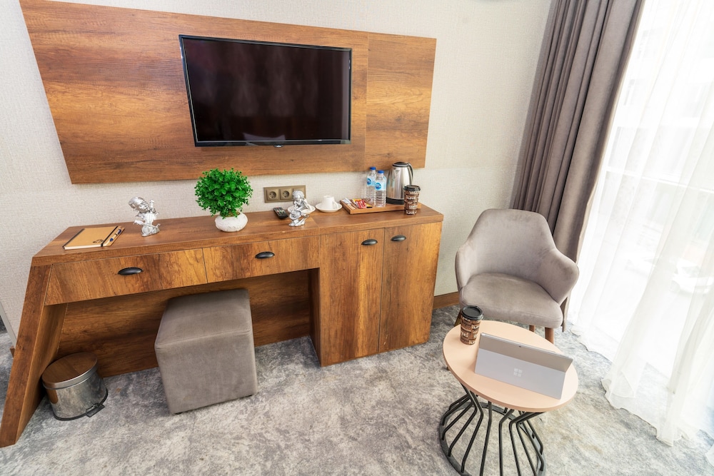 

Bologna - Istanbul, New Airport - Istanbul Airport Express Hotel