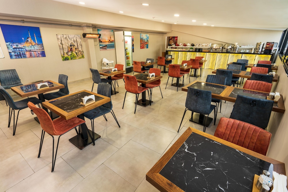 

Milano - Istanbul, New Airport - Istanbul Airport Express Hotel