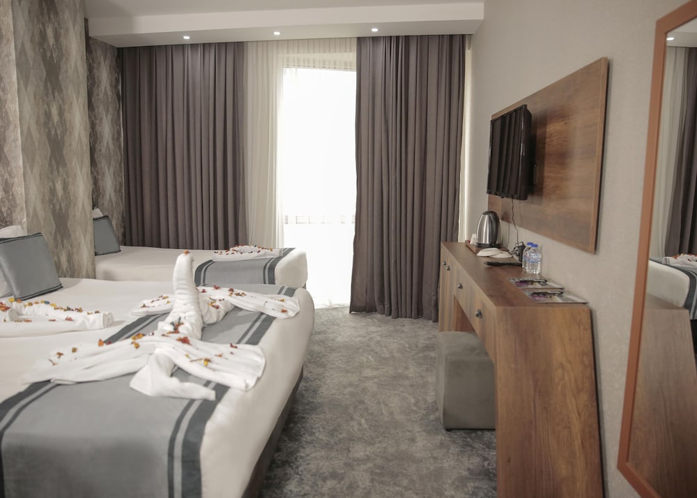 

Venezia - Istanbul, New Airport - Istanbul Airport Express Hotel