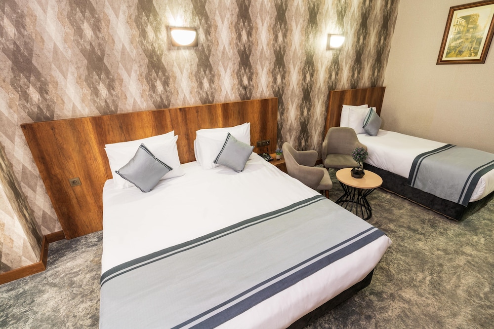 

Catania - Istanbul, New Airport - Istanbul Airport Express Hotel