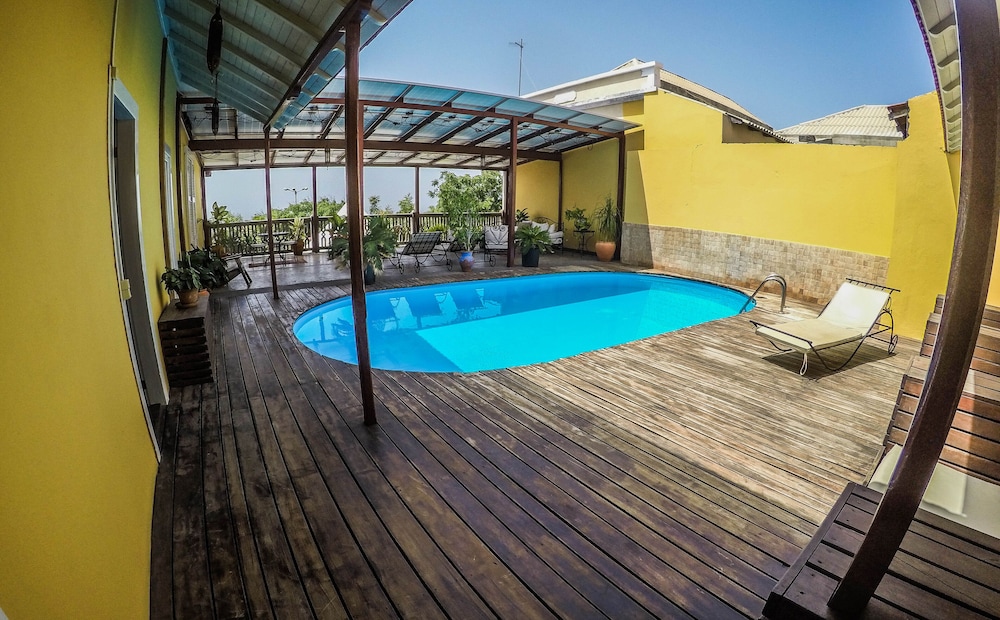 

Milano - São Filipe, Isola di Fogo - The Colonial Guest House