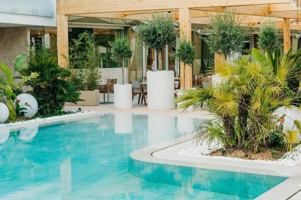 

Roma - Plazhi San Pietro - Elite Bay Hotel Lalez Durres