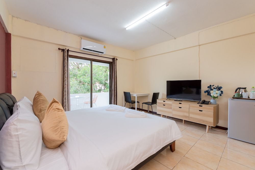 

Roma - Pattaya - Hillside Resort