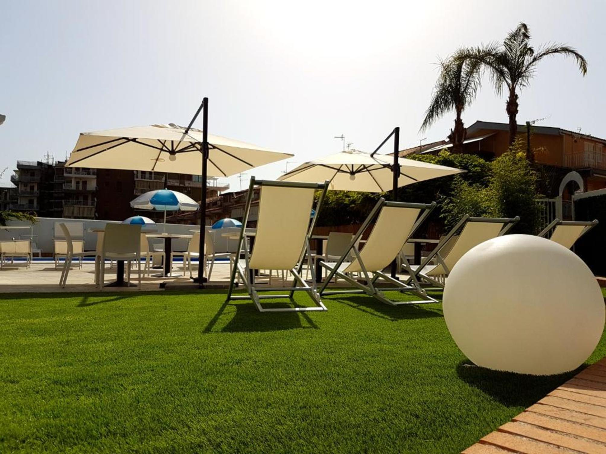 

Napoli - Giardini Naxos - Hotel Alexander