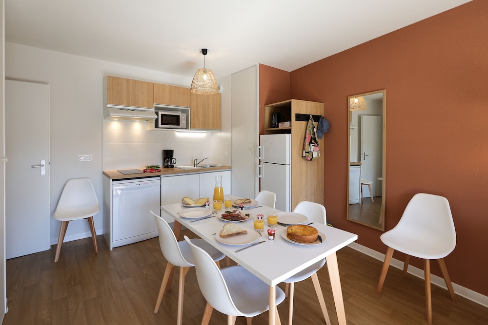 

Torino - Saint-Jean-de-Luz - Résidence Néméa Le Domaine d'Uhaina