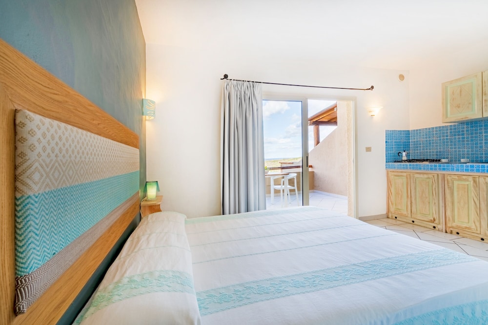 

Milano - Porto San Paolo - Residence Hotel Lu Nibareddu