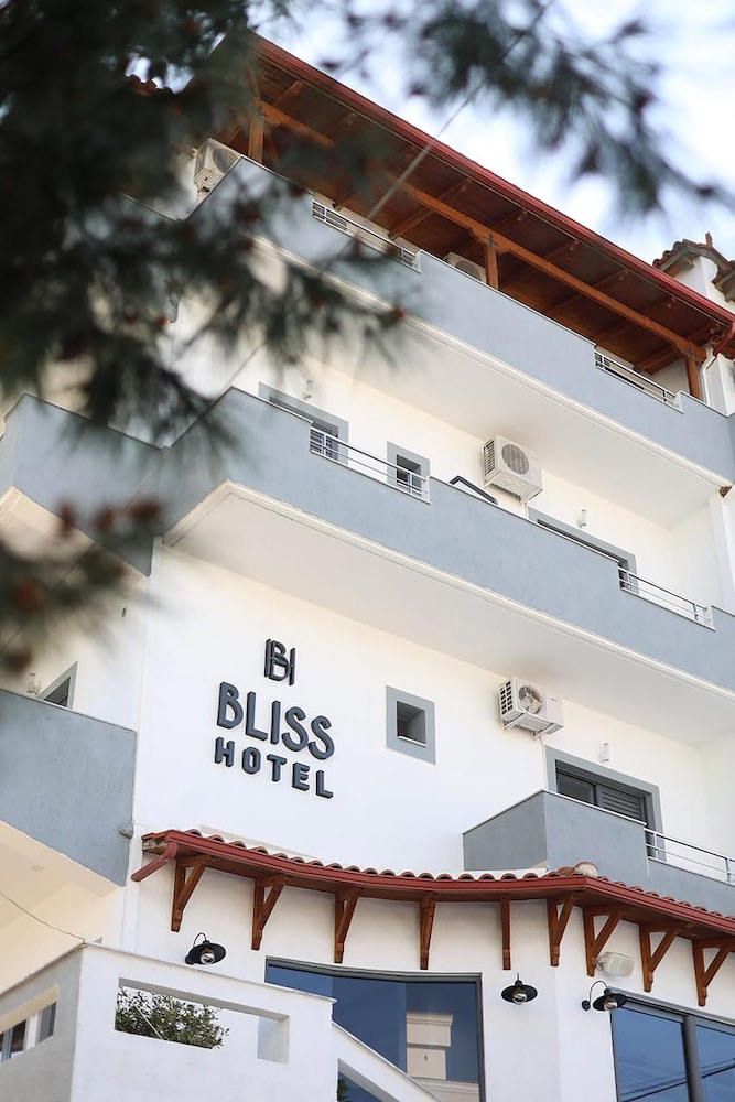 

Verona - Ksamil - BLISS Hotel
