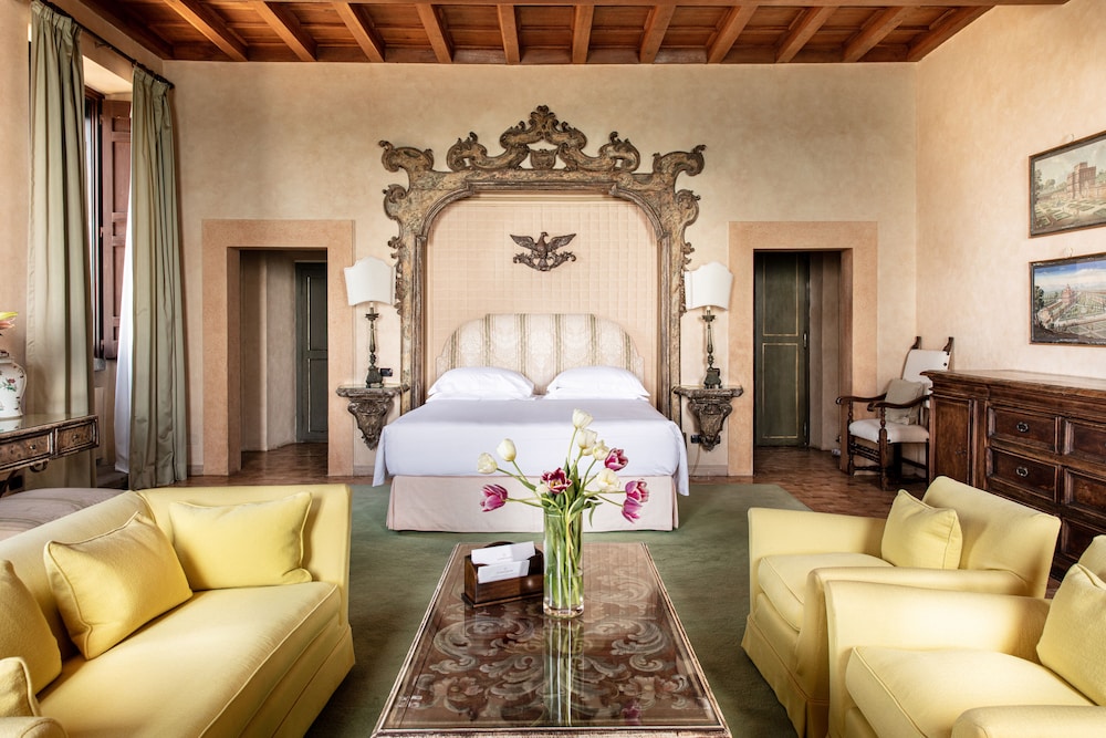 

Milano - Ladispoli - La Posta Vecchia Hotel