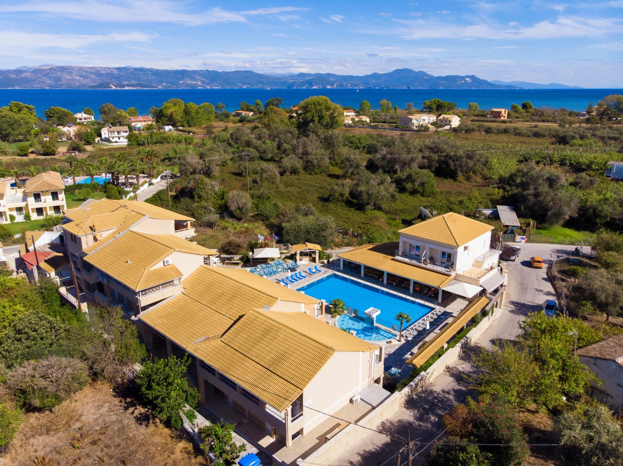 

Bari - Kavos - Kavos Plaza Hotel