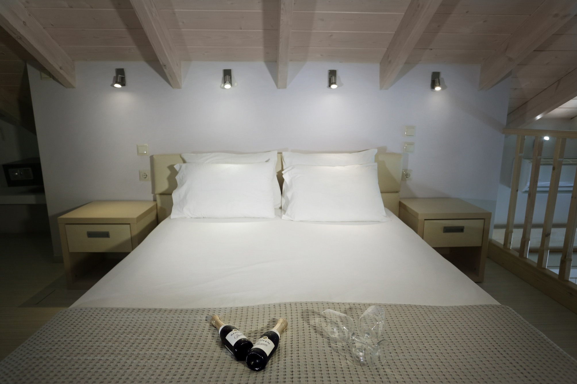

Brindisi - Corfù, Isole Greche - Kavos Plaza Hotel