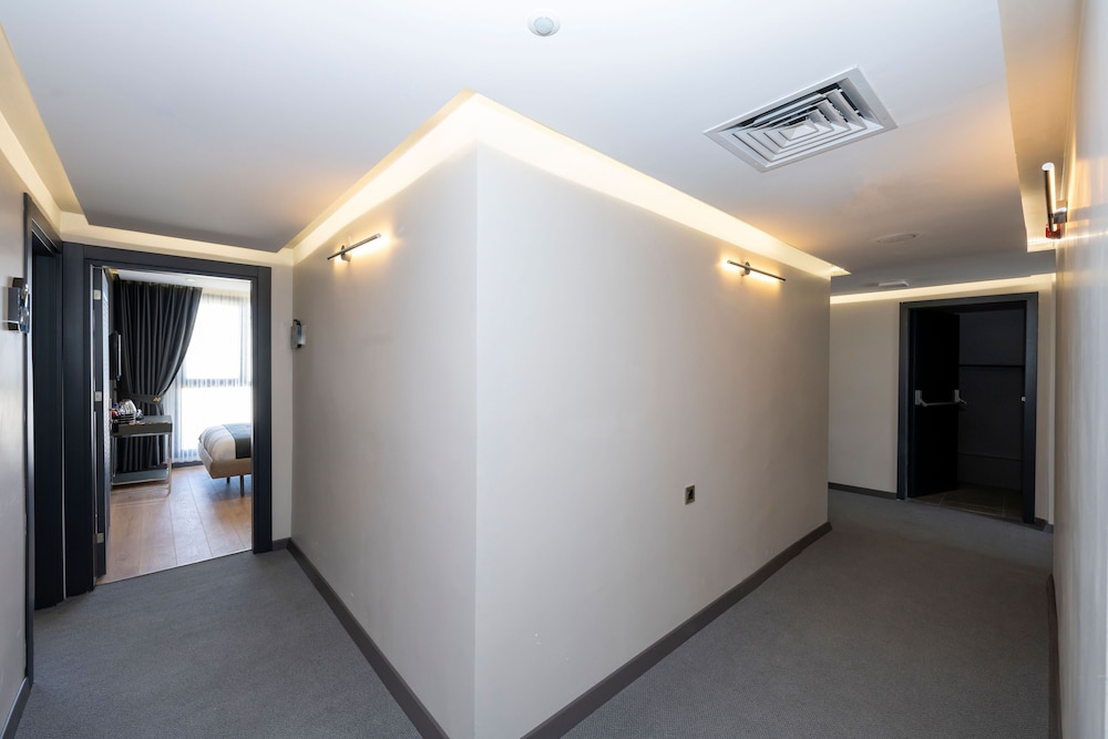 

Napoli - Istanbul, New Airport - Heaven Inn Airport Hotel