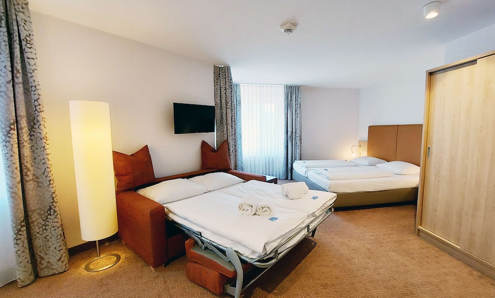 

Milano - Kiel - GHOTEL hotel & living Kiel
