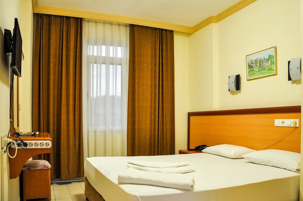 

Milano - Kemer - Caner Hotel