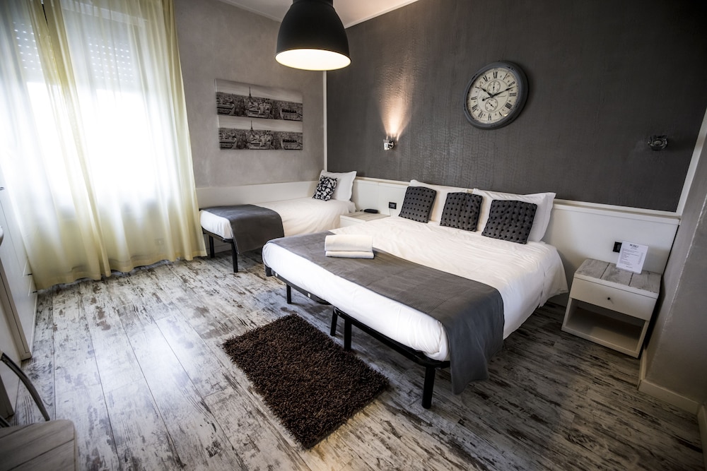 

Bari - Rivoli - Piccolo Hotel Allamano