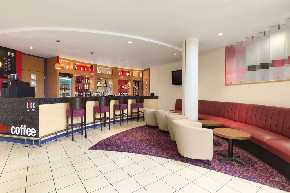

Roma - Barnet - Ramada By Wyndham London North M1