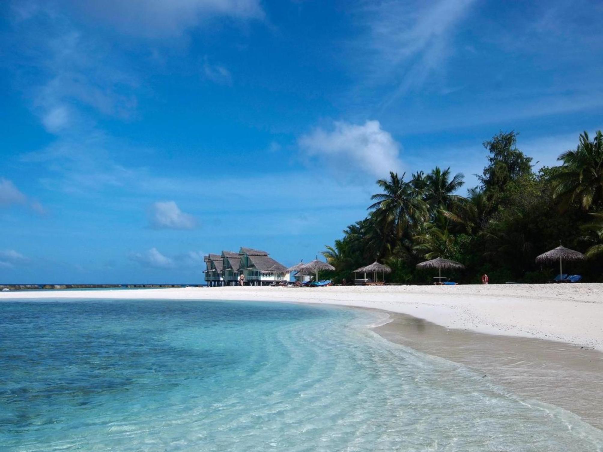 

Genova - Mathiveri - Ellaidhoo Maldives by Cinnamon