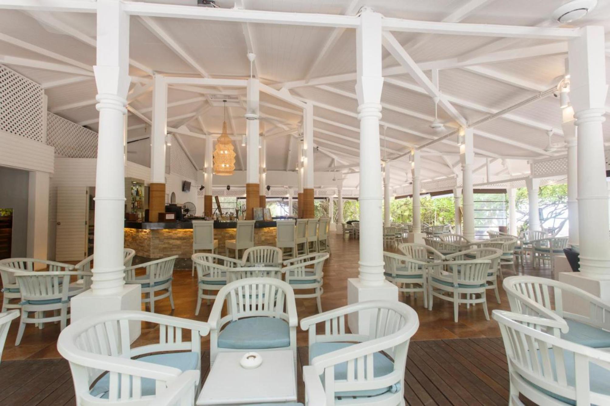 

Roma - Emboodhu Finolhu Island - Embudu Village Resort