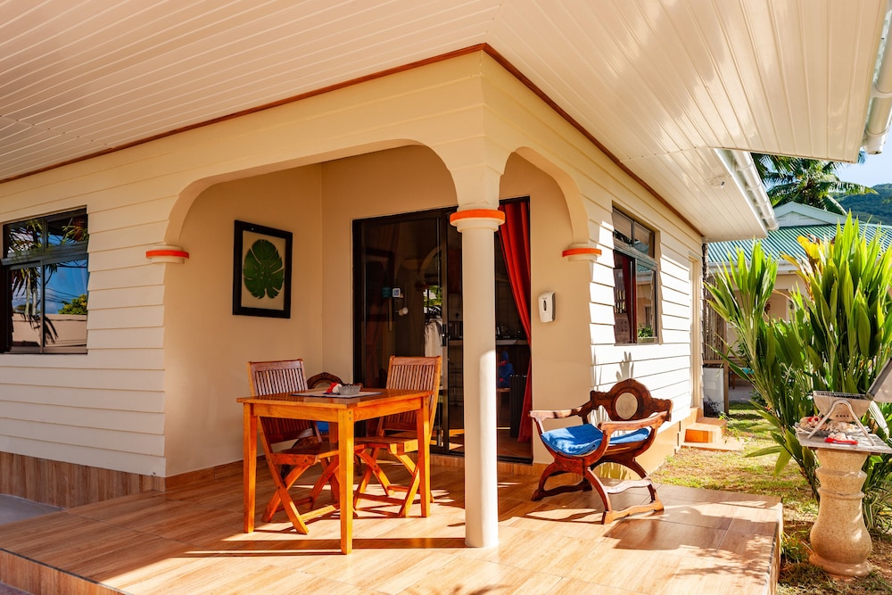

Bologna - Grand Anse, Isola di Praslin - Villa Aya