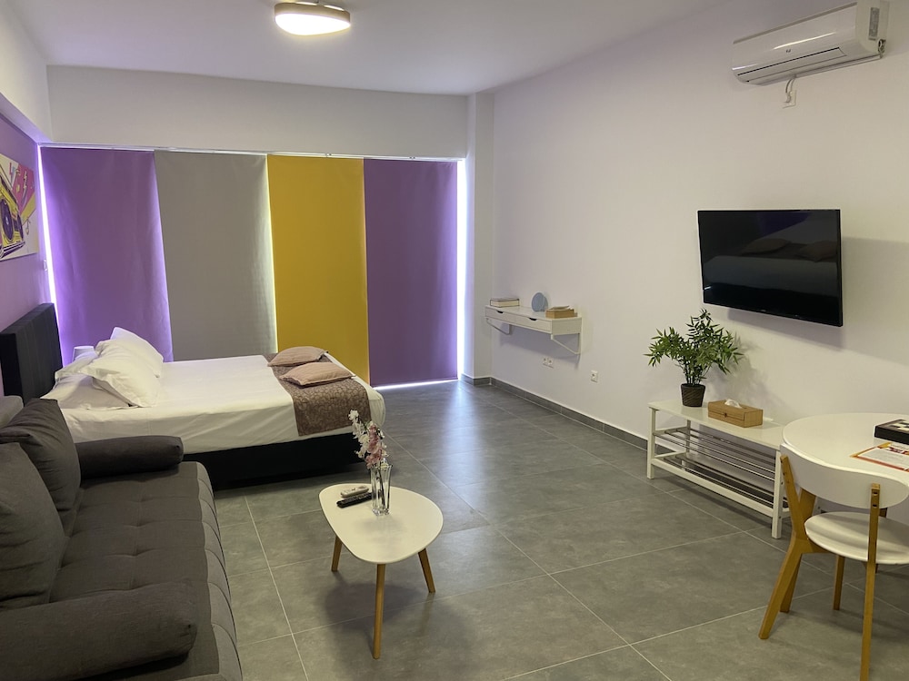 

Torino - Atene - Connect Suites