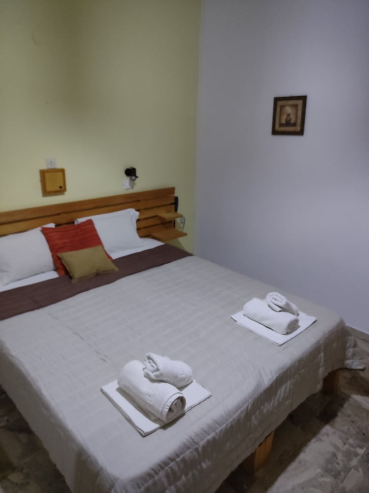 

Napoli - Matala - Kissandros Hotel