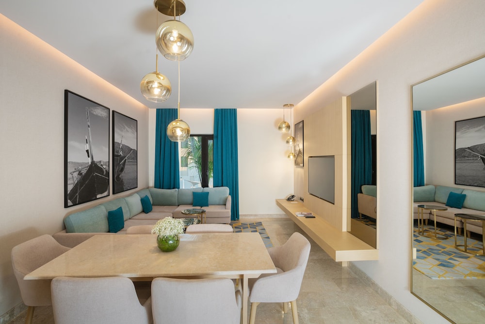 

Milano - Seeb - Maani Muscat Hotel & Suites